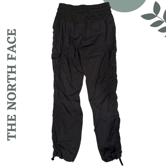 The North Face Black Utility Cargo Pants with Adjustable Ankles  Size Small - Picture 2 of 7